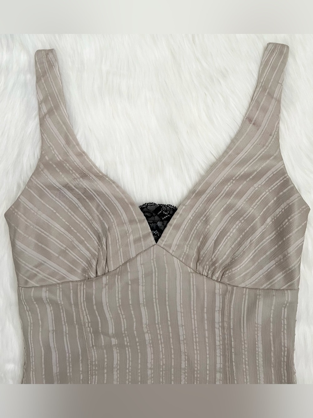 White House Black Market Y2K Silk Blend Mesh Cream Tank Top With Black Lace Trim - Picture 2 of 8